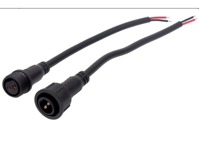 2/18 AWG electrical waterproof cable male/ female. 10A max. Length: 2 x 15 cm. 80°, 300V wire