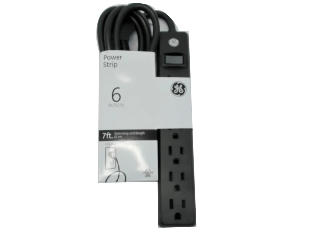 Power Bar 12 Outlet 3\' Cord 14AWG 15A Circuit Breaker Global Tone