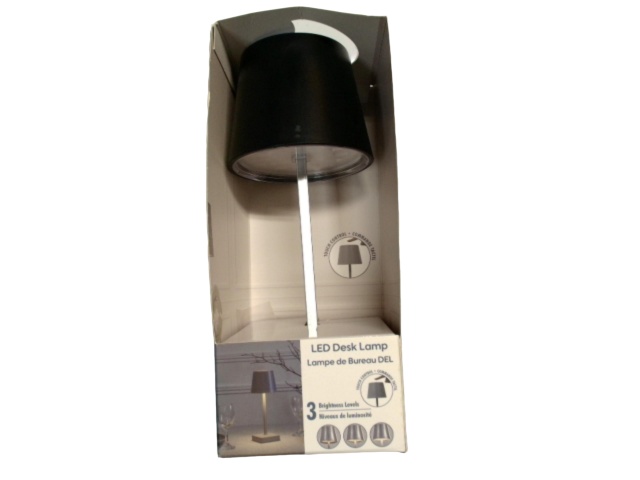 Desk lamp LED - requires 3 AAA batteries (not incl.) 4.1x10.2 inches 10.5x26cm